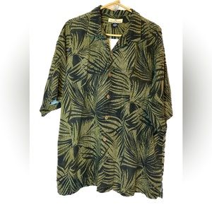 Tommy bahama 100% silk shirt black/leaves XL with wooden buttons